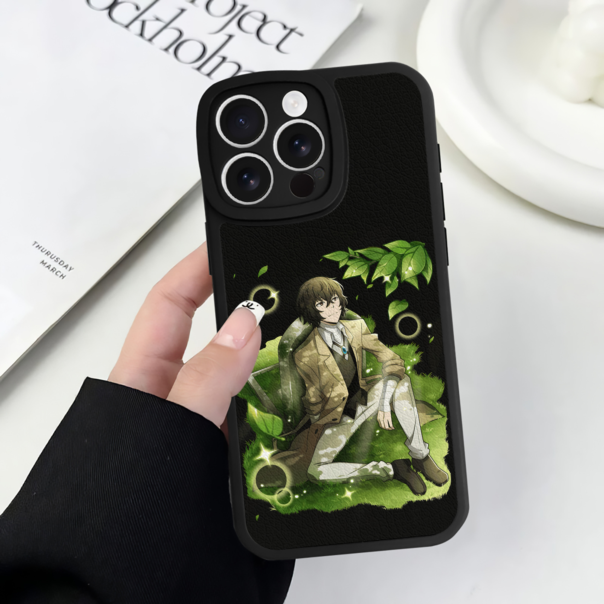 （画像用） 文豪ストレイドッグス Bungo Stray Dogs 【iPhone 16シリーズ対応】シリコンスマホケース（レザー調） 材質：シリコン